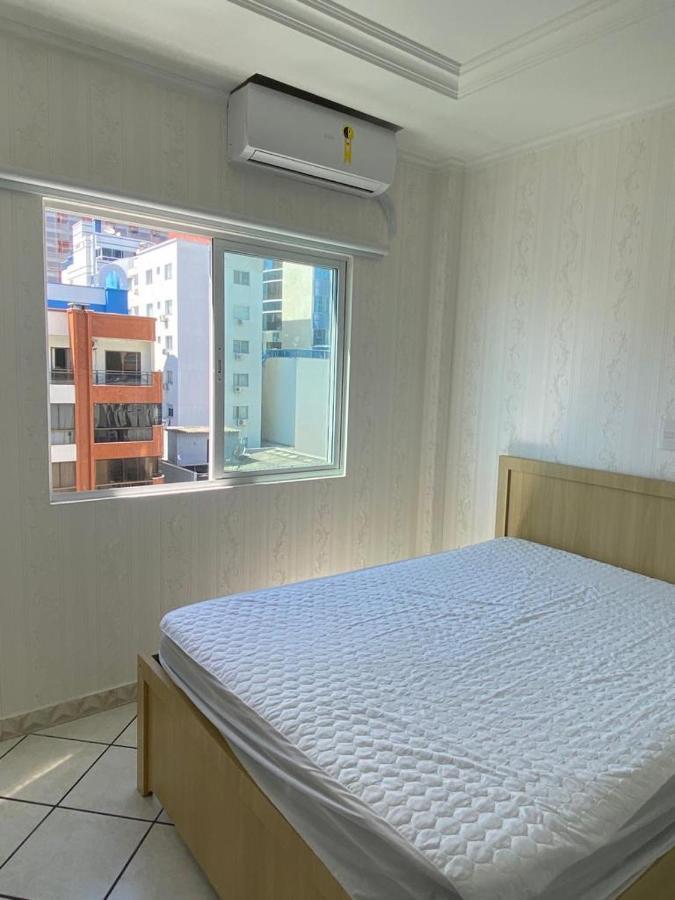 Ap Meia Vista Pro Mar Apartment Itapema